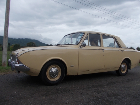 ขายฟอร์ดปี  2513มกันเดิมๆทะเบียนโอนถูกๆ