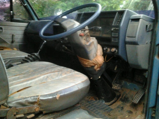 ISUZU NPR 115 HP 4BD1 ปี 38 กระบะคอกไม้ความยาว 4.30 เมตรสภาพสวย เครื่องแห้งแรงดีไม่มีเยิ้ม หัวเก๋งสีบางเดิมๆภายในเก๋งคอนโซลครบพร้อม เกียร์สั้น ช่วงล่างใหญ่คัชซีสวยเดิมๆ ยาง 8.25 ขอบ 16 สภาพดี 70\% พร้อมใช้งานได้เลย เอกสารทะเบียนภาษีครบพร้อมโอน ราคาต่อรองได ISUZU NPR 115 HP 4BD1 ปี 38 กระบะคอกไม้ความยาว 4.30 เมตรสภาพสวย เครื่องแห้งแรงดีไม่มีเยิ้ม หัวเก๋งสีบางเดิมๆภายในเก๋งคอนโซลครบพร้อม เกียร์สั้น ช่วงล่างใหญ่คัชซีสวยเดิมๆ ยาง 8.25 ขอบ 16 สภาพดี 70\% พร้อมใช้งานได้เลย เอกสารทะเบียนภาษีครบพร้อมโอน ราคาต่อรองได