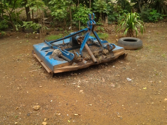 ขายเครื่องตัดหญ้ารถไถฟอร์ด