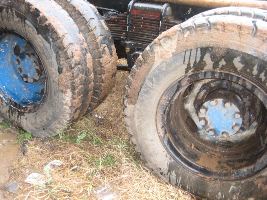 ขายฮีโน่หัวสิงห์ไฮเทคเทลเลอร์หางปลาสองเพลาใหญ่ จากคุณเทวิน จ.เชียงใหม่ขอบคุณครับ ขายฮีโน่หัวสิงห์ไฮเทคเทลเลอร์หางปลาสองเพลาใหญ่ จากคุณเทวิน จ.เชียงใหม่ขอบคุณครับ