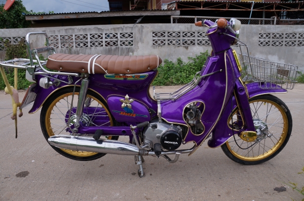 ขาย HONDA C 70 เครื่องเวฟ 125 ทะเบียนโอนภาษี ขาด 2555 ปีเดียวครับ  เอกสารครบ รถสวยมากครับ อะไหล่และสภาพตามรูปครับ