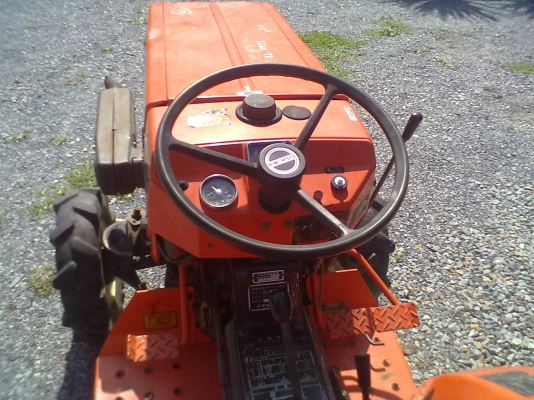 ขายรถไถ HINOMOTO 14.5 แรง 4x4WD พร้อมโรตารี่ เก่านอกไม่เคยใช้งานในไทย พร้อมใช้ครับ