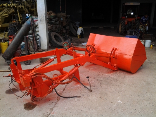 ขายชุดตักหน้ารถไถเล็ก