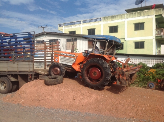 ปัญญาแทรคเตอร์มาแล้ว...จัดมาให้ครับ คูโบต้า L3202 DT  4WD พร้อมโรตาลี่ พวงมาลัยเพาเวอร์คับ