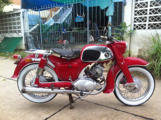 ขายc92 39000 มีทะเบียนพร้อมชุดโอนให้ เครื่องจบๆ สภาพสวยๆ เครื่องฟิตมาแล้ว วิ่งทางไกลได้ 0918759329