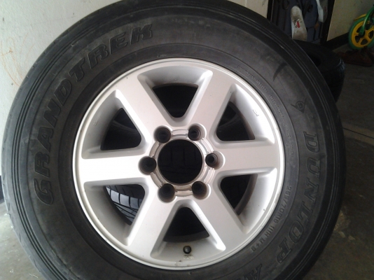 ขายแม็กซ์บอบ16 นิ้ว 1 วง  เอาไปทำยางอะหลั่ย ครับ