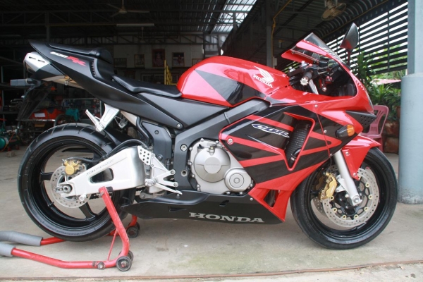 ขาย CBR  600 ปี 2004   สเปค USA สรรพสามิตแท้ ขับกลับได้เลย 146000