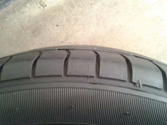 ขายยางgoodyear 185/55/16 ปี 10 สภาพดีมาก 2 เส้น