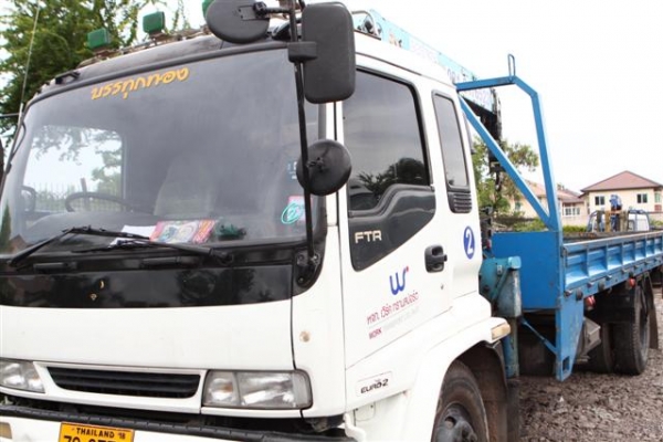 ขายรถบรรทุก6ล้อติดเครน !รถออกห้างแท้!