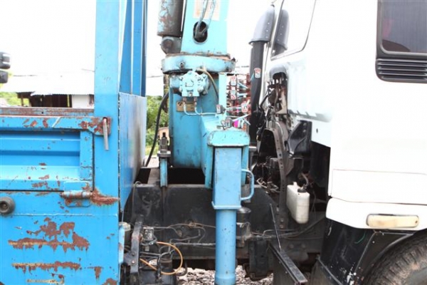 ขายรถบรรทุก6ล้อติดเครน !รถออกห้างแท้!