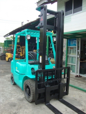 ขายรถโฟล์คลิฟท์ MITSUBISHI FD25 (สภาพดี พร้อมใช้งาน รับประกัน) เครื่องยนต์ดีเซล เกียร์ออโตเมติค เสาสูง 4 เมตร งา 1,070 มม. ยางตัน 4 ล้อ สนใจมาดูรถได้ ขายรถโฟล์คลิฟท์ MITSUBISHI FD25 (สภาพดี พร้อมใช้งาน รับประกัน) เครื่องยนต์ดีเซล เกียร์ออโตเมติค เสาสูง 4 เมตร งา 1,070 มม. ยางตัน 4 ล้อ สนใจมาดูรถได้