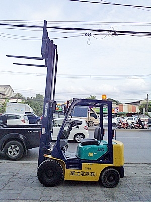 ขายรถยกโคมัสสึ 1.5 ตัน รุ่น16 เครื่องเบนซิน เกียร์ออโต้ กระบอกคู่ งาสไลด์ซ้าย-ขวา เสาสูง 3 เมตร ยางตัน พวงมาลัยเพาเว่อร์ สีเดิมจากนอก นำเข้าจากญี่ปุ่น ใช้งานได้ทันที ขายรถยกโคมัสสึ 1.5 ตัน รุ่น16 เครื่องเบนซิน เกียร์ออโต้ กระบอกคู่ งาสไลด์ซ้าย-ขวา เสาสูง 3 เมตร ยางตัน พวงมาลัยเพาเว่อร์ สีเดิมจากนอก นำเข้าจากญี่ปุ่น ใช้งานได้ทันที