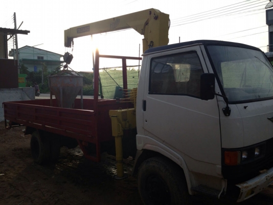 Hino KM520 เครื่อง 110 แรง วางหัวซุปเปอร์เสี่ย เกียร์สั้น คัสซีสวยทั้งเส้น ยาว 6 ม เครน 3 ตัน สลิง ทะเบียนพร้อมโอน