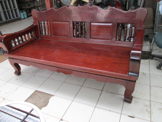 ไม้มะค่า  หนาหนัก  สวยงาม  มีสง่า   น่านั่ง   น่านอน  มีระดับ