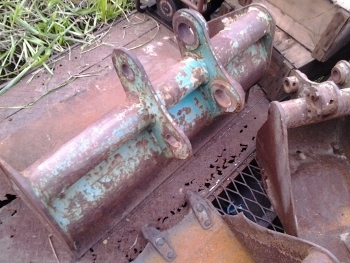 ขาย-บุ้งกี๋ สำหรับแบคโฮ รถขุด PC 40 มือสอง ญี่ปุ่น ราคาย่อมเยา