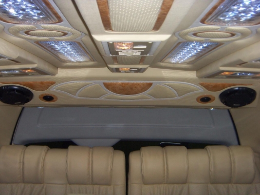 จำหน่ายรถตู้ Toyota commuter นำเข้าจากญี่ปุ่น พร้อมตกแต่งและติดตั้งแก๊ส จำหน่ายรถตู้ Toyota commuter นำเข้าจากญี่ปุ่น พร้อมตกแต่งและติดตั้งแก๊ส