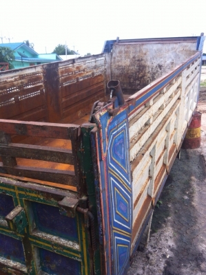 กะบะไอ้หลง กว้าง2.50 เมตร  ยาว5.90 เมตร. ติดต่อ 0870730516 ผู้ใหญ่นัน