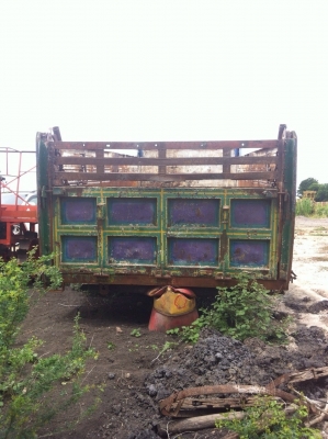 กะบะไอ้หลง กว้าง2.50 เมตร  ยาว5.90 เมตร. ติดต่อ 0870730516 ผู้ใหญ่นัน