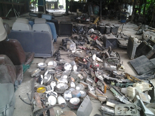 ขายอะไหล่เก่าทุกอย่าง อยากได้อะไร โทรถามได้เลยครับ