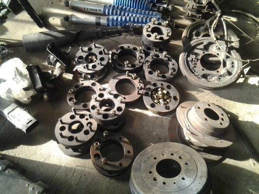 ขายอะไหล่เก่าทุกอย่าง อยากได้อะไร โทรถามได้เลยครับ