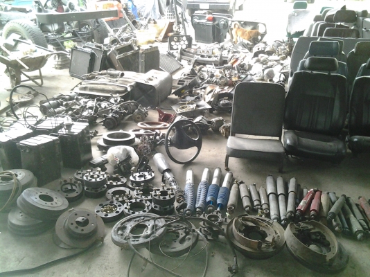 ขายอะไหล่เก่าทุกอย่าง อยากได้อะไร โทรถามได้เลยครับ