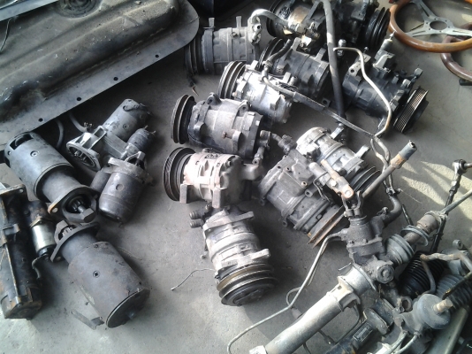 ขายอะไหล่เก่าทุกอย่าง อยากได้อะไร โทรถามได้เลยครับ