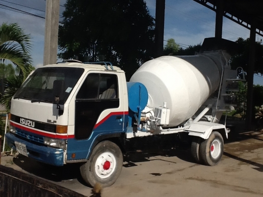 เอกสารไม่พร้อมยังเป็นรถบรรทุกอยู่ขายด่วน NPR57L เครื่อง4be1 รถโม่ปูนโม่ปั้มครับ พร้อมใช้งานยาง825/16แคชชีสวยทะเบียนขาอ3ปี
