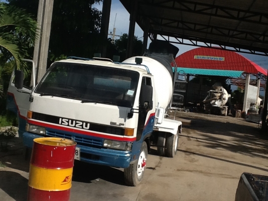 เอกสารไม่พร้อมยังเป็นรถบรรทุกอยู่ขายด่วน NPR57L เครื่อง4be1 รถโม่ปูนโม่ปั้มครับ พร้อมใช้งานยาง825/16แคชชีสวยทะเบียนขาอ3ปี