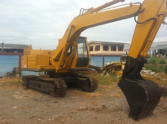 ขายรถแมคโครPC150-2 สภาพพร้อมใช้ สนใจติดต่อ บอย085-156-2314