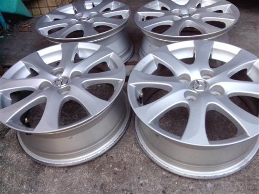 ล้อแม็กซ์ มาสด้า 2 สภาพสวย