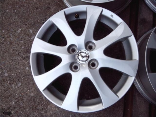 ล้อแม็กซ์ มาสด้า 2 สภาพสวย