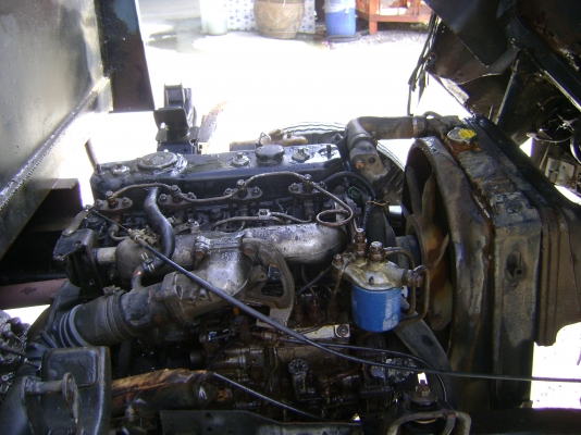 ขายรถ 6ล้อ NPR 115 แรง รถห้างแท้ เครื่องดี คัชชีต้องไปเก็บบ้าง หัวรอบนอกบางเดิม ขายตัดไปเลยครับ สภาพตามรูปเลย