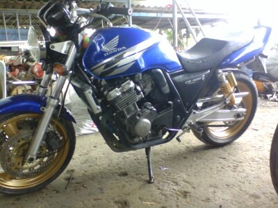 CB400 อินวอย