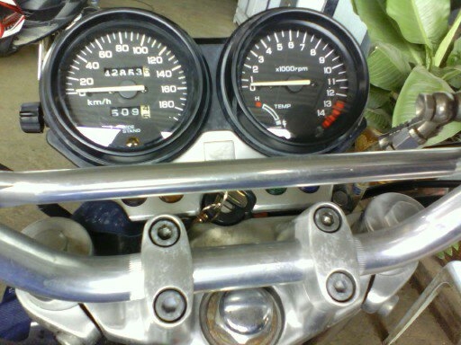 CB400 อินวอย