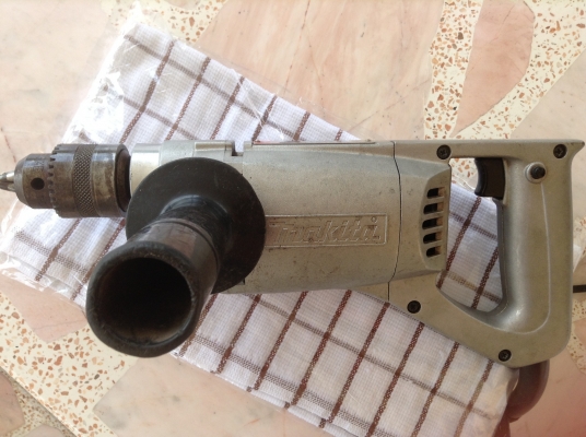 ขายสว่าน Makita ขนาด 4 หุน รุ่น 6301