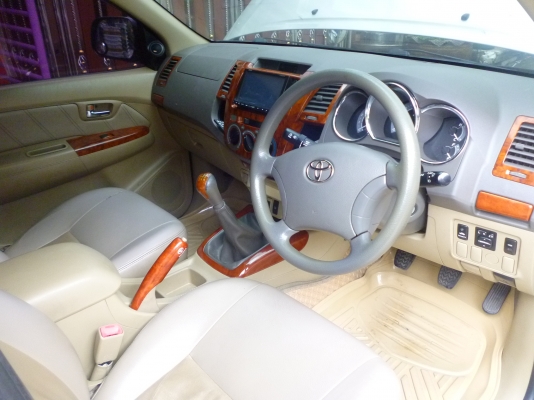 ขายถูกมากๆ! โตโยต้า วีโก้ ปี2009 สนใจติดต่อ คุณ นุ 089 458 2337