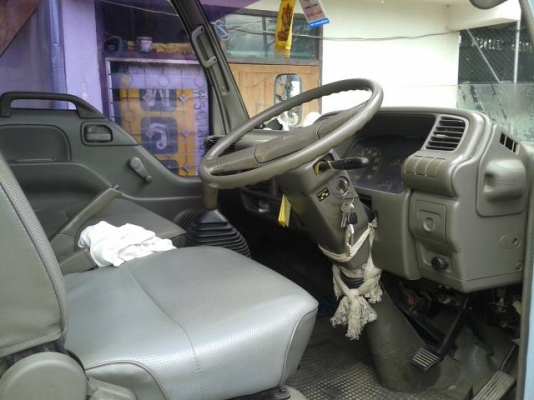 ขายรถ 6 ล้อ NKR130 ยาว4.5เมตร เอกสารพร้อมโอน