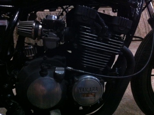 ัyamaha xj 400 คาบู xjr ขาย 35000 หรือแลก ัyamaha xj 400 คาบู xjr ขาย 35000 หรือแลก