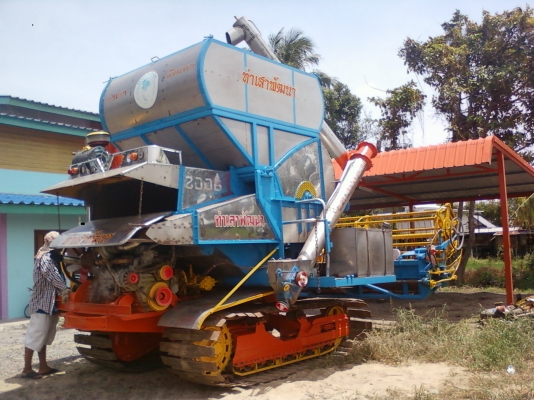 ขาย!! รถเกี่ยวข้าว / HINO HO7D TURBO / DAIKIN 23 / ตัวเดิน 12 (เก่านอก) / เทลเลอร์ 10ล้อ สองเพลา ISUZU