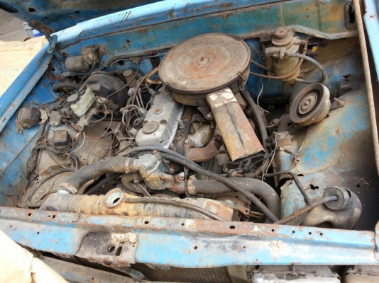 nissan 720 มีเครนยูนิค พร้อมตัวรถยก...............67,000บาท