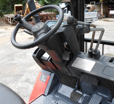 ขายรถยกไฟฟ้า TOYOTA 7FB15  เก่านอกทำสีใหม่