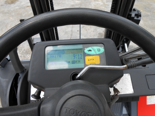 ขายรถยกไฟฟ้า TOYOTA 7FB15  เก่านอกทำสีใหม่