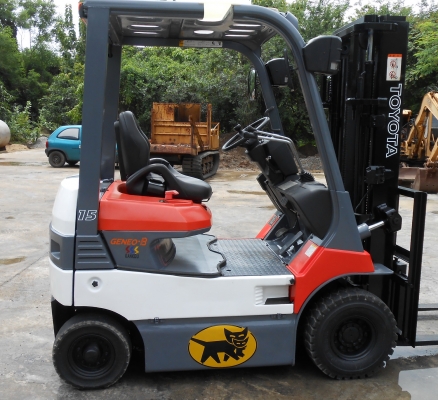 ขายรถยกไฟฟ้า TOYOTA 7FB15  เก่านอกทำสีใหม่