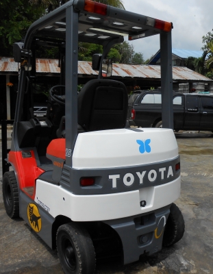 ขายรถยกไฟฟ้า TOYOTA 7FB15  เก่านอกทำสีใหม่