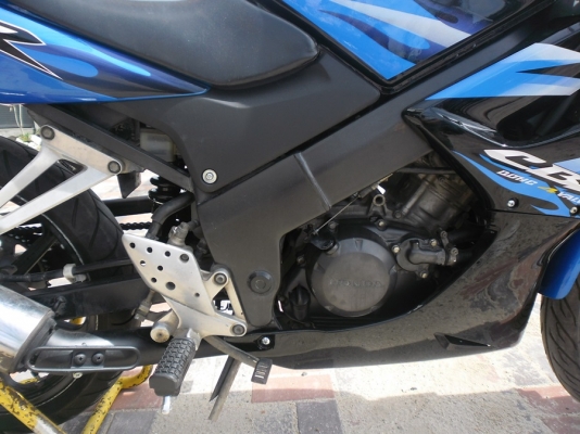 cbr150ปี52ใมล์เหลืองรถสภาพสวยมากเครื่องดีภาษีไม่ขาด