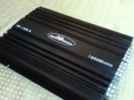 ขายแอมป์ IRON BULL รุ่น IR-125.4 (4ch) สภาพสวยๆ ขายถูกๆ1500.-