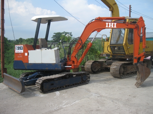 ขายรถแบคโฮ IHI IS30F ราคาไม่แพงค่ะ
