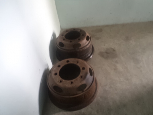 กะทะ หกล้อ ขอบ 20 นิ้ว ราคา ขายเป็นคู่ 2500