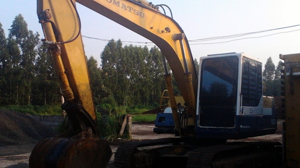ขายรถแบคโฮ KOMATSU-5 Tel .0857705149