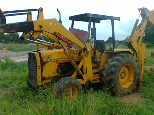 ขายตักหน้าขุดหลัง แมซซี่ สภาพสวยพร้อมใช้ ติดต่อได้ที่คุณ อ๊อฟ พิจิตร 086-737-9991 ขายตักหน้าขุดหลัง แมซซี่ สภาพสวยพร้อมใช้ ติดต่อได้ที่คุณ อ๊อฟ พิจิตร 086-737-9991